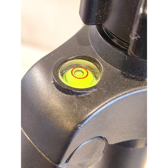 Sunpak 58” Aluminum Medium Duty Video Tripod, 5858D +3-Way Pan & Tilt Head - Picture 4 of 5